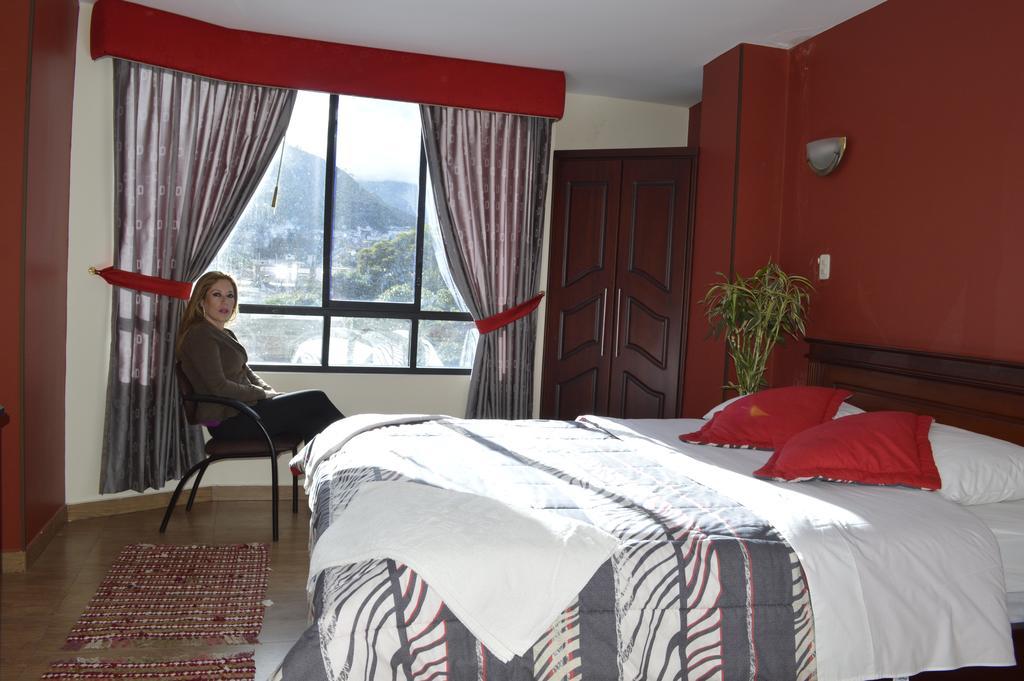 Club Ejecutivo Hotel 巴尼奥斯 客房 照片